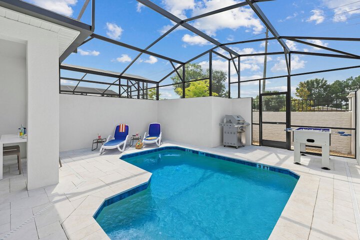 Private pool