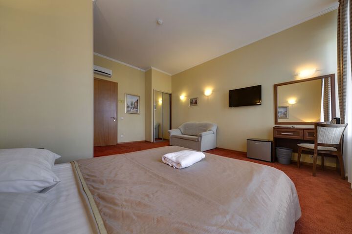 Room 18 of 30