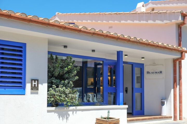 Photo of Hotel Villa Blaumar