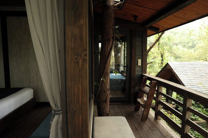 Room 3 of 172