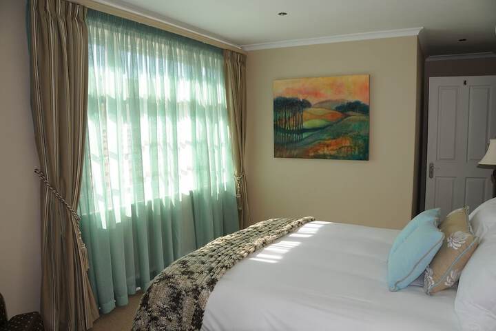 Room 8 of 74