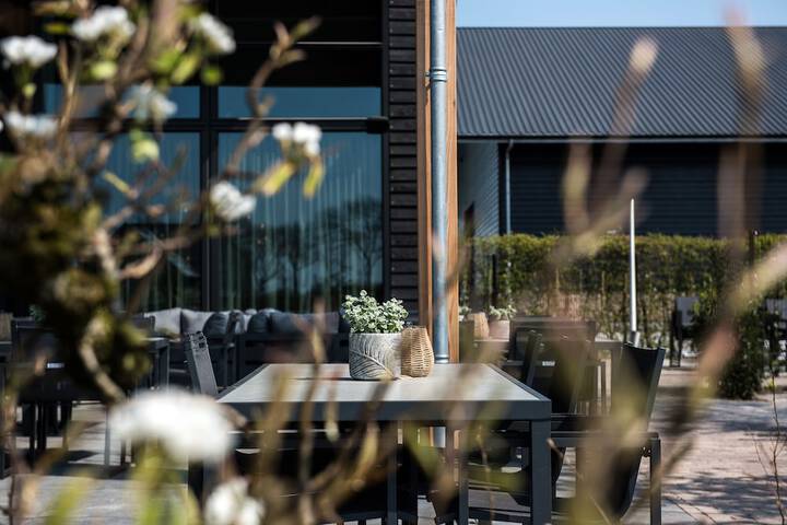 Terrace/Patio 99 of 106
