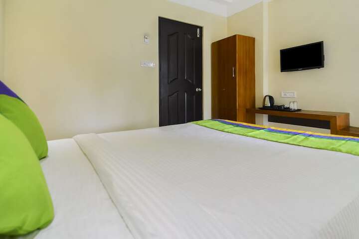 Room 18 of 49