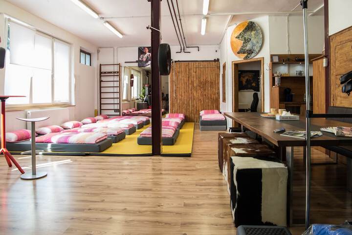 Room 7 of 115