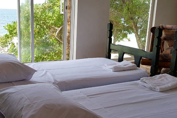Room 4 of 69