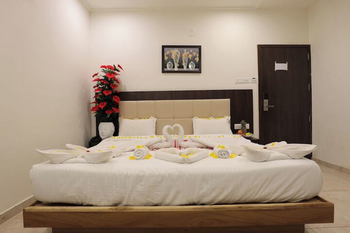 Room 15 of 50
