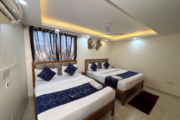 Room 53 of 111