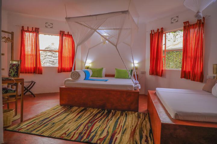 Room 5 of 44