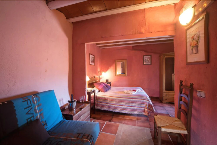 guest_rooms