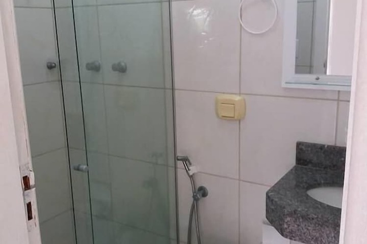 Room 9 of 17