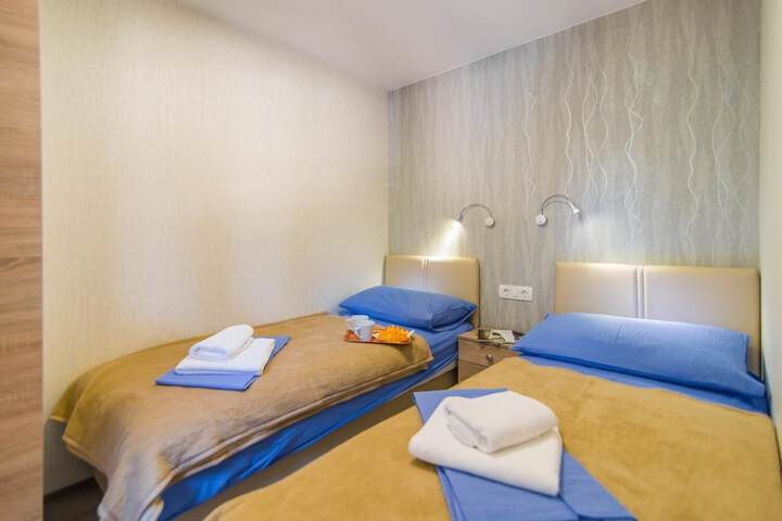 Room 3 of 36