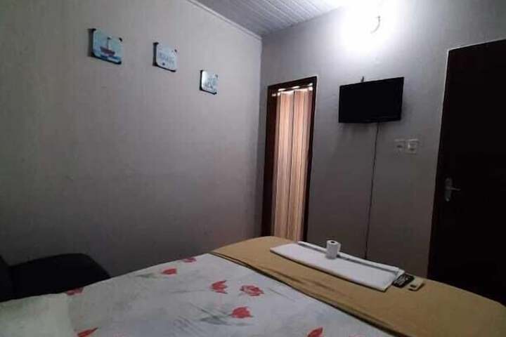 Room 19 of 31