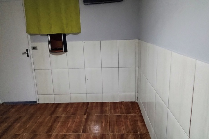 Room 14 of 22