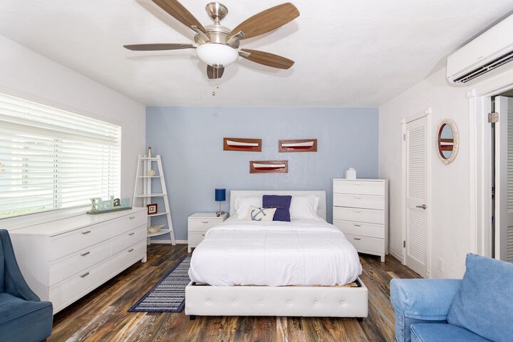 Room 16 of 60