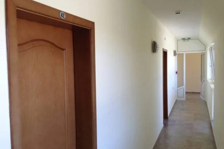 Room 11 of 15