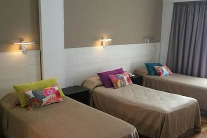 Room 6 of 17