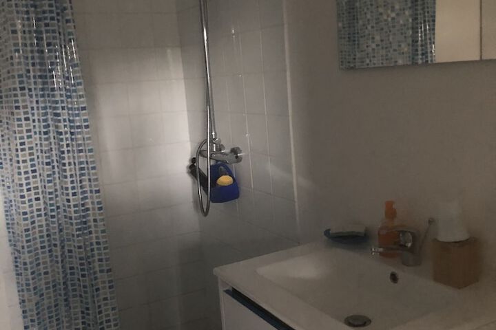 Room 10 of 46