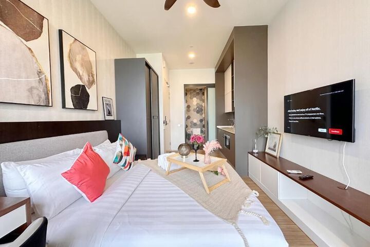 Room 11 of 20