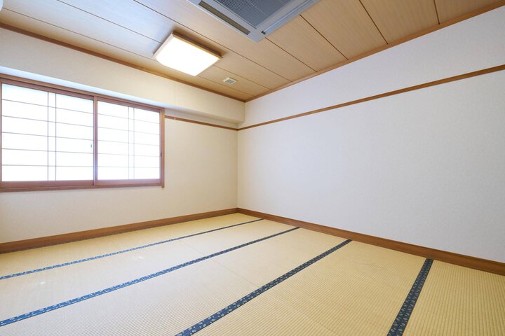 Room 49 of 74