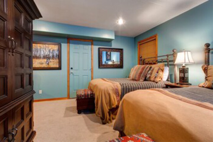 Room 30 of 31