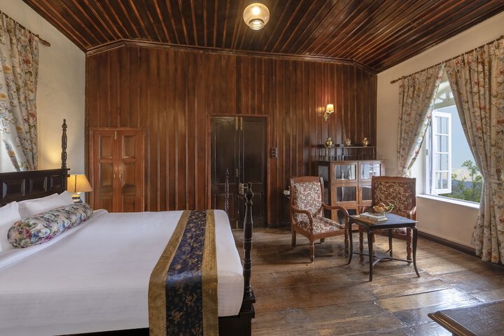 Room 7 of 28