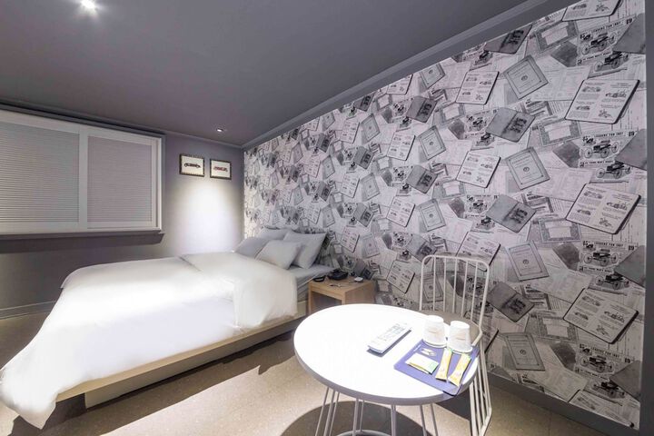 Room 7 of 38