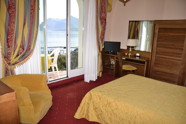 Room 20 of 64