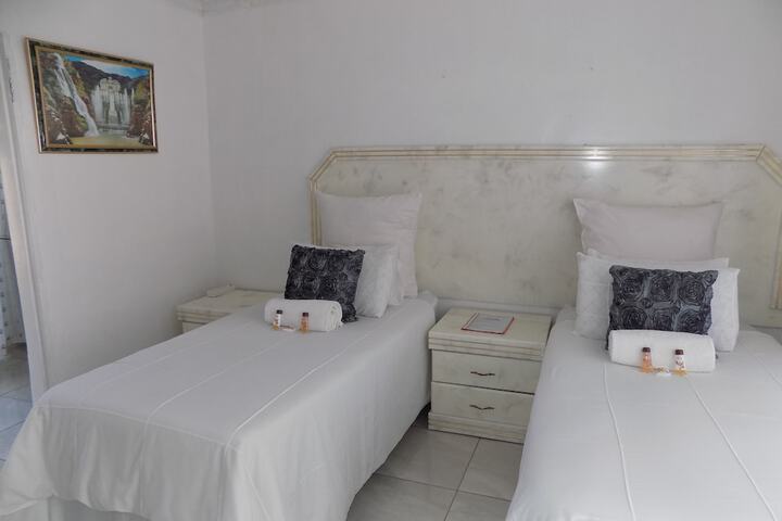 Room 16 of 35