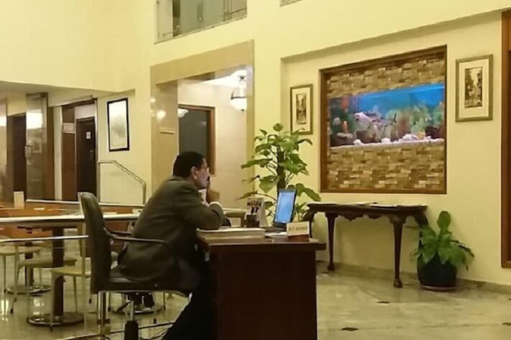 Concierge desk