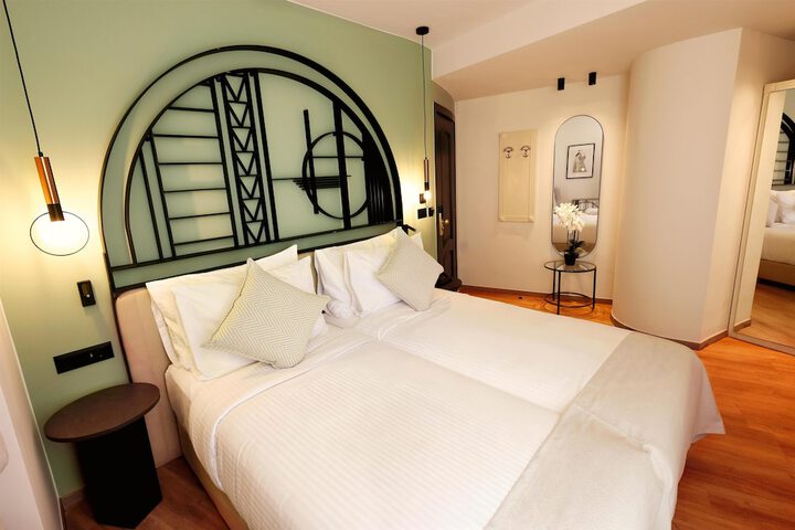 Room 60 of 88