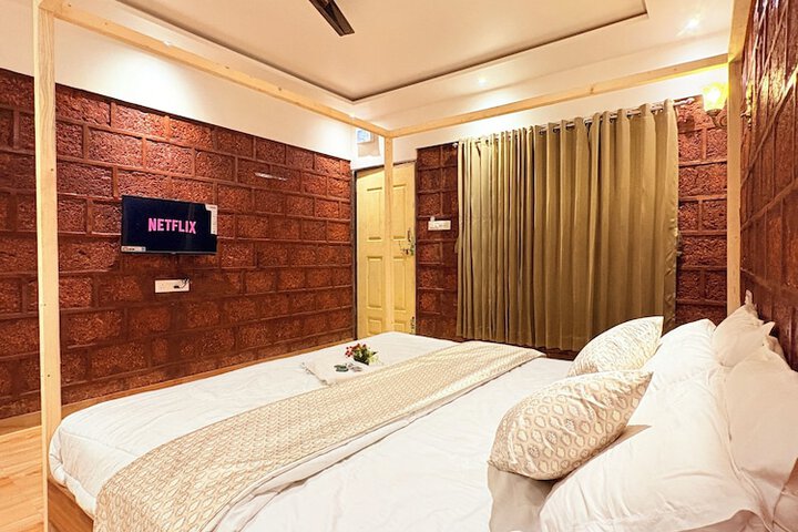 Room 4 of 31