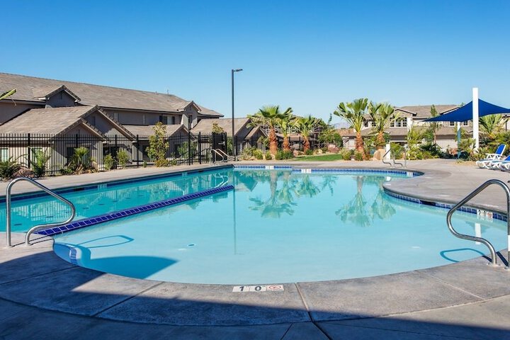Pool 37 of 64