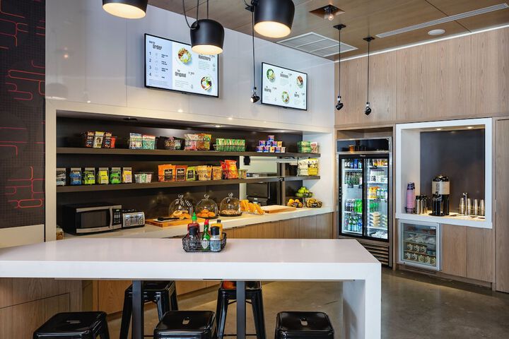 Breakfast area