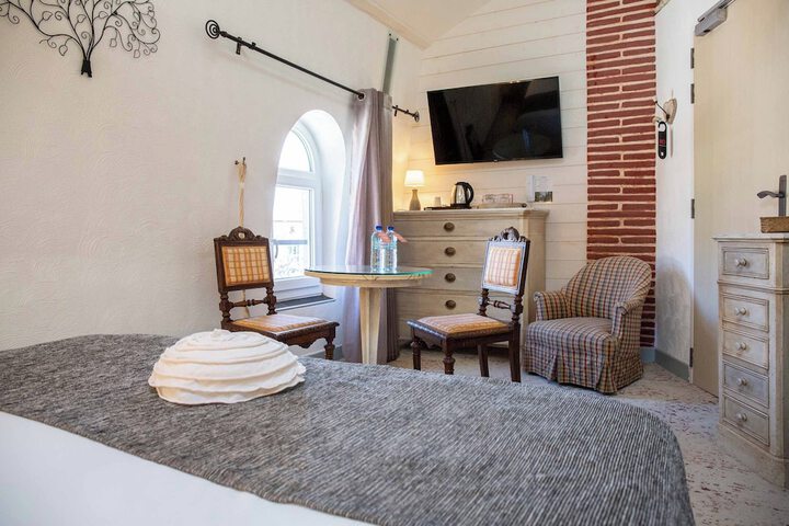 Room 15 of 78