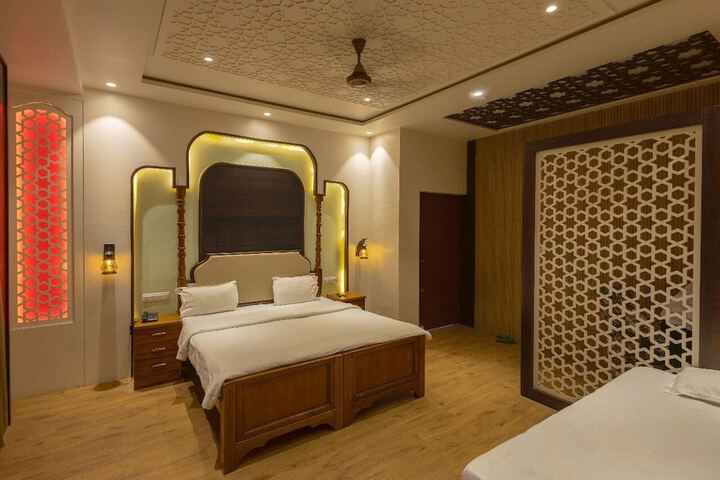 Room 36 of 64