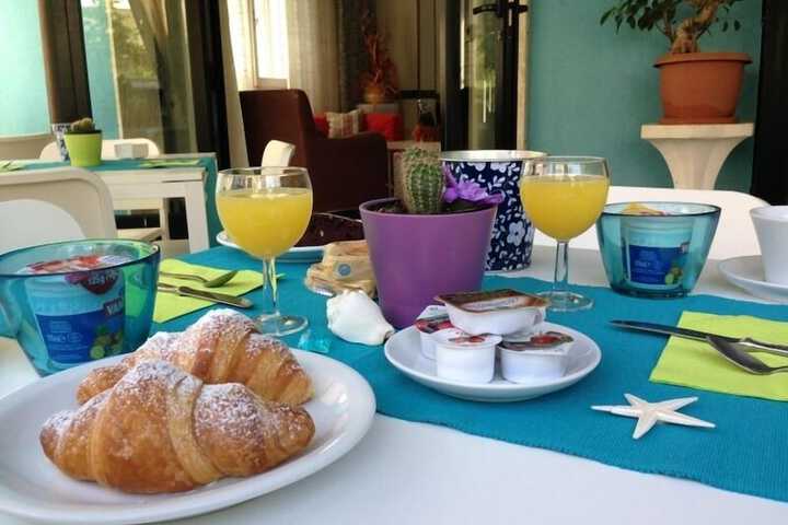 Breakfast/Coffee Service 39 of 47