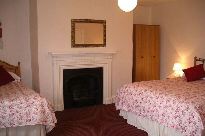 Room 3 of 16