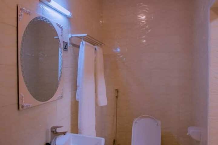 Room 8 of 21