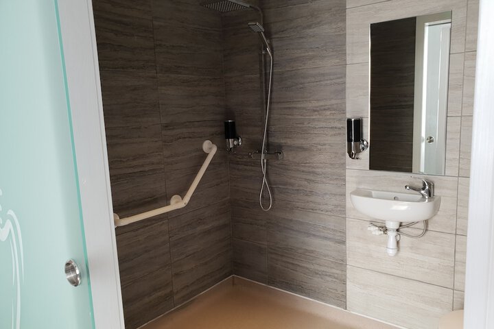 Room 15 of 46