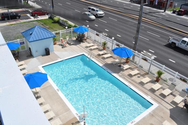 Coastal Inn - Ocean City in Ocean City, MD