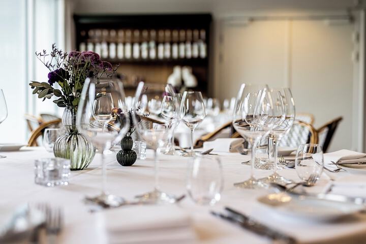 Dining 54 of 83
