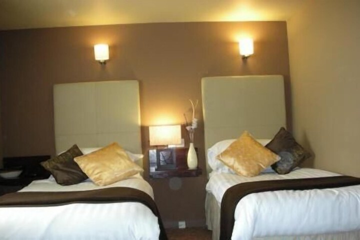 Room 17 of 43