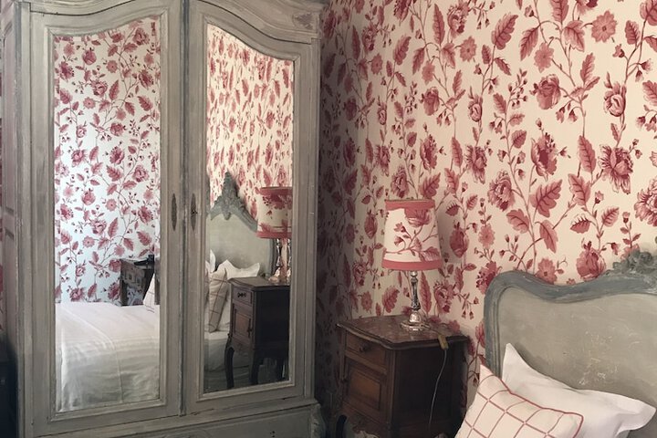 Room 5 of 40