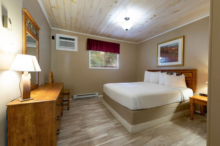 Room 9 of 225