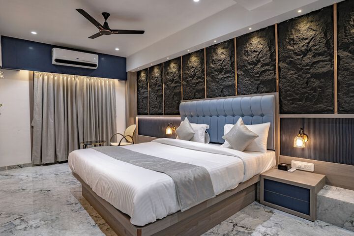 Room 37 of 53