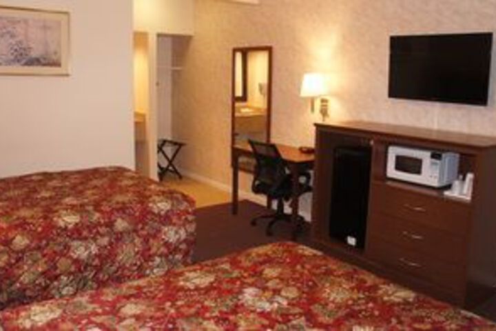 Room 11 of 21