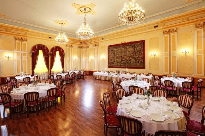 Ballroom/Hall 50 of 59