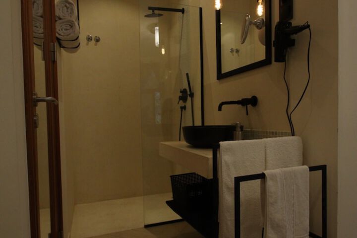 Room 30 of 54