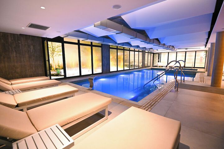 Pool 55 of 107