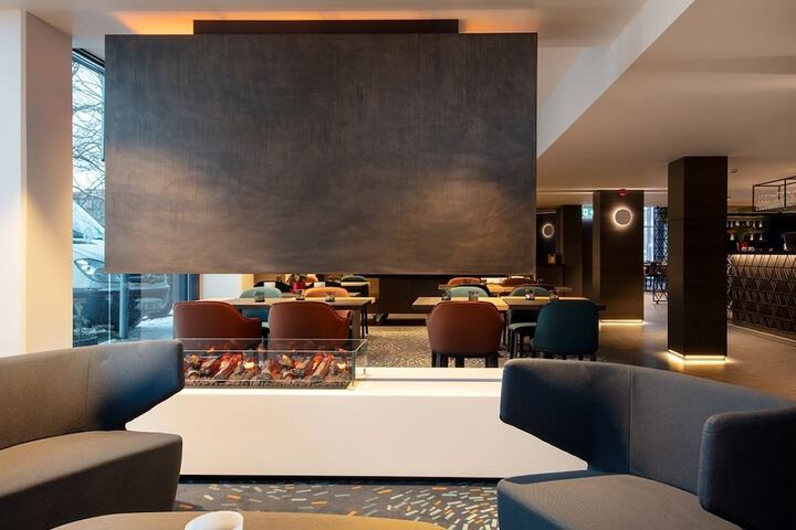 Guest Lobby
